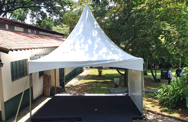 Tenda Chapéu de Bruxa